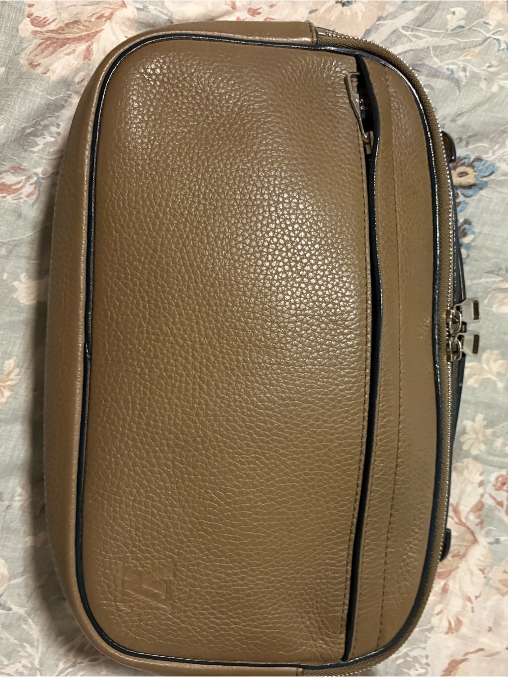 Louis Vuitton leather belt/sling bag